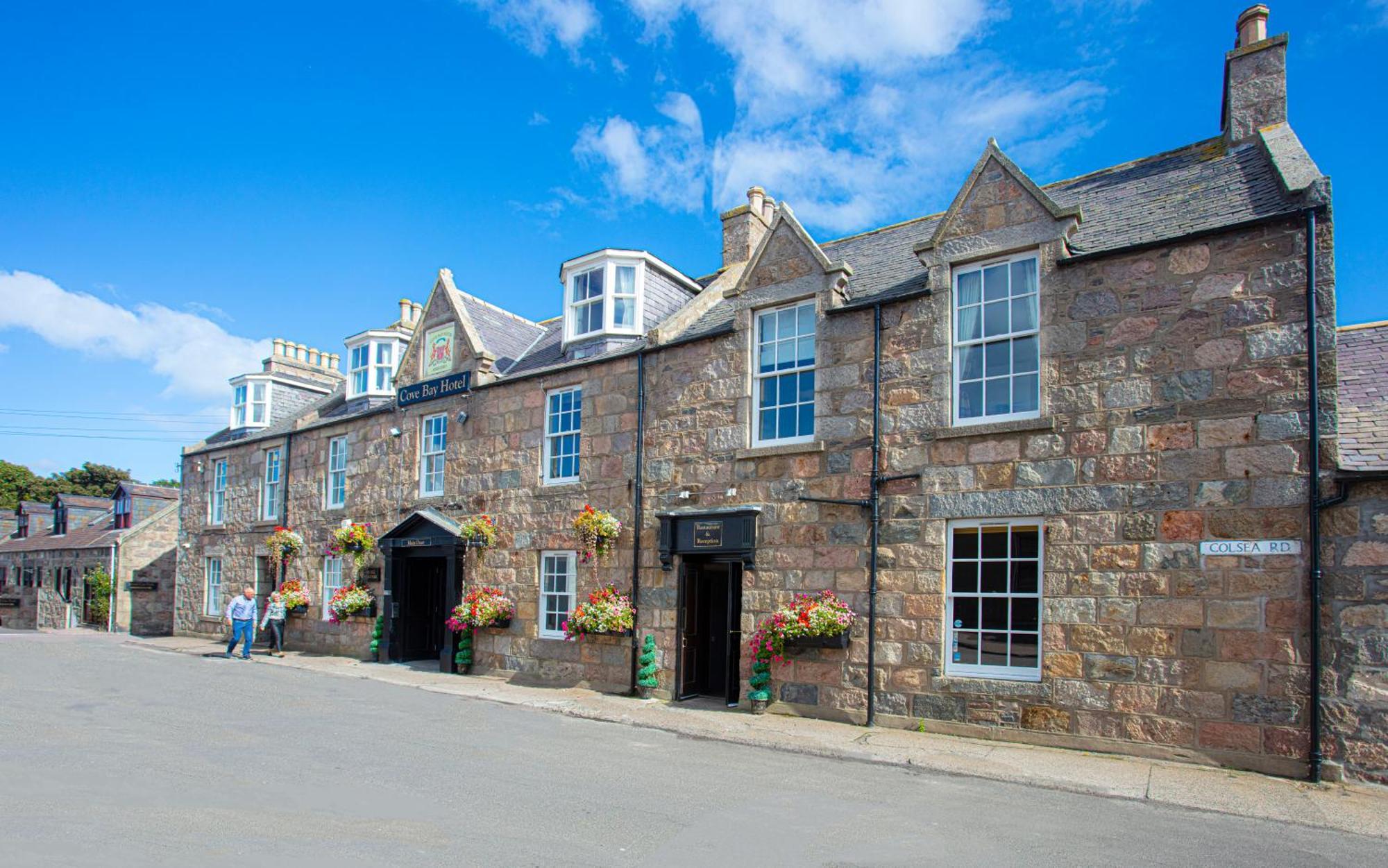Hotel Cove Bay 3*